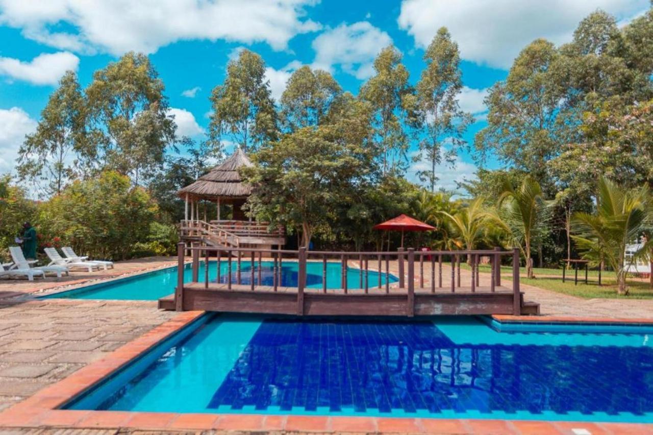 Murchison Backpackers Masindi Luaran gambar